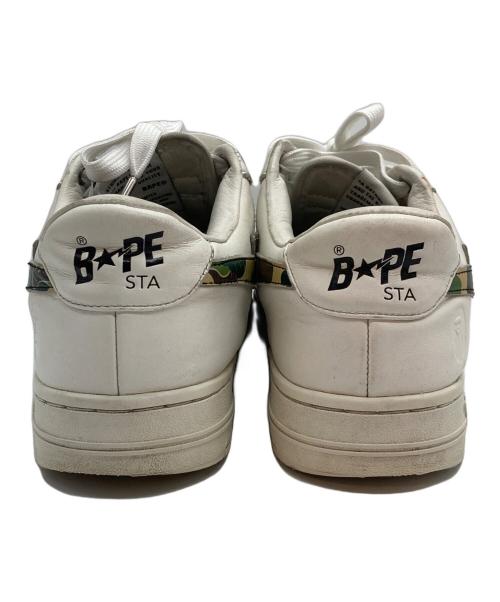 A BATHING APE（ア ベイシング エイプ）A BATHING APE (ア ベイシング エイプ) ABC CAMO BAPE STA ホワイト サイズ:２6㎝の古着・服飾アイテム