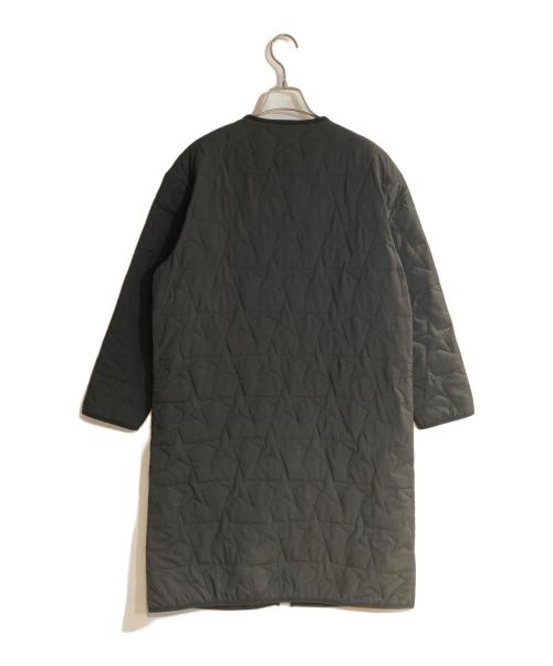 To b. by agnes b.（トゥービー バイ アニエスベー）To b. by agnes b. (トゥービー バイ アニエスベー) スターキルトロングコート ブラック サイズ:38の古着・服飾アイテム