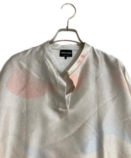 GIORGIO ARMANI（ジョルジョアルマーニ）GIORGIO ARMANI (ジョルジョアルマーニ) ドルマンシルクマーブルプリントブラウス グレー サイズ:38の古着・服飾アイテム