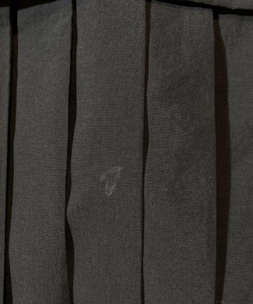 NOLLEY'S（ノーリーズ）NOLLEY'S (ノーリーズ) ウォッシャブル切替プリーツブラウス ブラック サイズ:38の古着・服飾アイテム