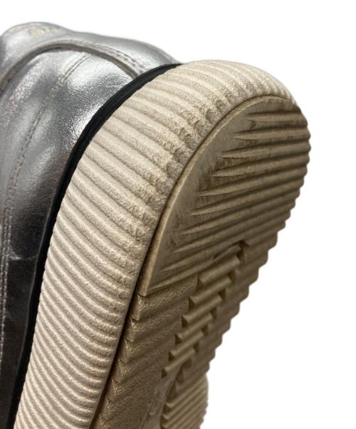 Onitsuka Tiger（オニツカタイガー）Onitsuka Tiger (オニツカタイガー) DELECITY / デレシティ シルバー サイズ:27の古着・服飾アイテム