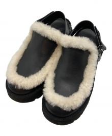 UGG（アグ）の古着「Esmee Leather Clog」｜ブラック