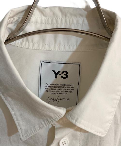 Y-3（ワイスリー）Y-3 (ワイスリー) CLASSIC CHEST LOGO BUTTON DOWN SHIRT ベージュ サイズ:Sの古着・服飾アイテム