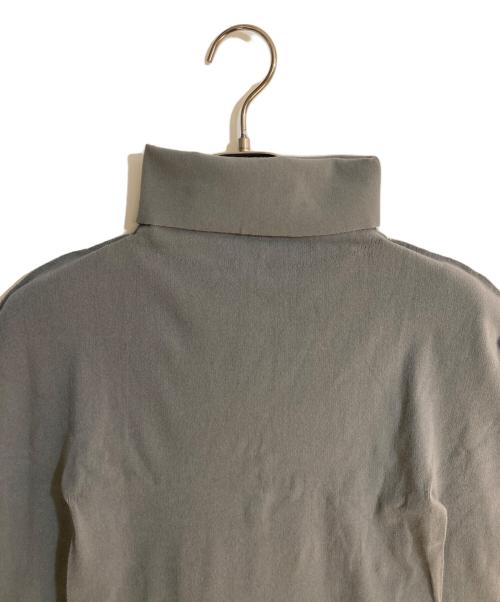 ISSEY MIYAKE A-POC INSIDE（イッセイミヤケ エポックインサイド）ISSEY MIYAKE A-POC INSIDE (イッセイミヤケ エポックインサイド) タートルネックカットソー グレー サイズ:2の古着・服飾アイテム