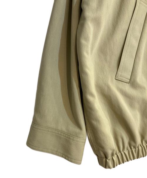 TODAYFUL（トゥデイフル）TODAYFUL (トゥデイフル) Standcollar Warm Blouzon ベージュ サイズ:36 未使用品の古着・服飾アイテム