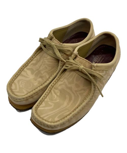 CLARKS（クラークス）CLARKS (クラークス) Wu Wear Wu Tang Clan (ウーウェアー ウータンクラン) ワラビーシューズ カーキ サイズ:26.5cmの古着・服飾アイテム
