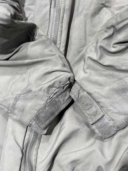 US ARMY（ユーエスアーミー）US ARMY (ユーエスアーミー) ECWCS GEN3 LEVEL7 JACKET グリーン サイズ:Mの古着・服飾アイテム