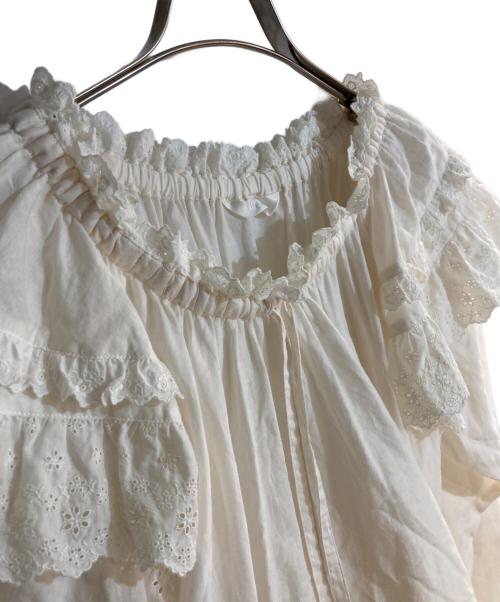 PINK HOUSE（ピンクハウス）PINK HOUSE (ピンクハウス) コットンレース使いチュニックブラウス ホワイト サイズ:不明の古着・服飾アイテム