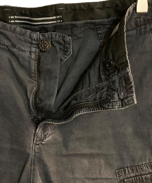STONE ISLAND（ストーンアイランド）STONE ISLAND (ストーンアイランド) ロゴパッチガーメントダイカーゴパンツ ブラック サイズ:32の古着・服飾アイテム