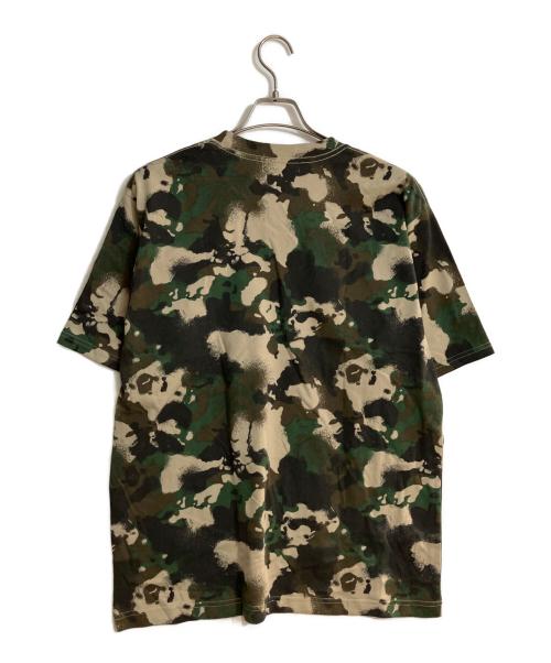 A BATHING APE（アベイシングエイプ）A BATHING APE (アベイシングエイプ) 刺繍カモ柄Tシャツ オリーブ サイズ:Mの古着・服飾アイテム