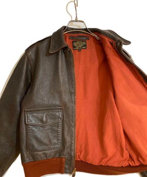 Aero LEATHER（エアロレザー）Aero LEATHER (エアロレザー) A-2フライト オールドレザージャケット ブラウン×レッド サイズ:３8の古着・服飾アイテム