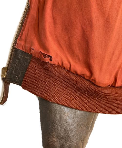 Aero LEATHER（エアロレザー）Aero LEATHER (エアロレザー) A-2フライト オールドレザージャケット ブラウン×レッド サイズ:３8の古着・服飾アイテム