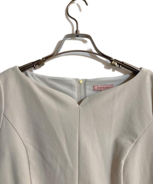 TOCCA（トッカ）TOCCA (トッカ) 【洗える！】LAURA DRESS ドレス ベージュ サイズ:4 未使用品の古着・服飾アイテム