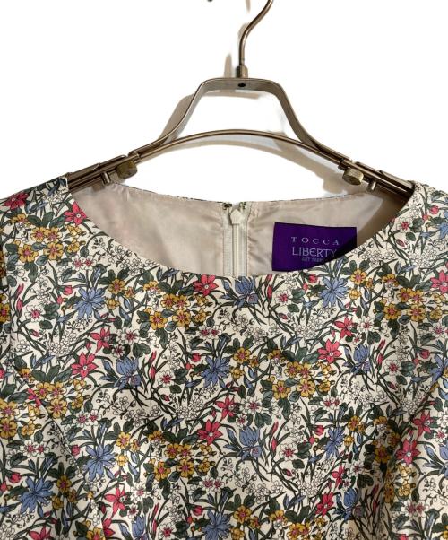 TOCCA（トッカ）TOCCA (トッカ) リバティプリントワンピース アイボリー サイズ:4の古着・服飾アイテム
