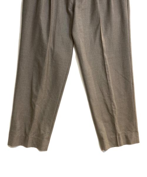 AURALEE（オーラリー）AURALEE (オーラリー) 25AW SUPER LIGHT WOOL TWOーTUCK SLACKS ブラウン サイズ:4の古着・服飾アイテム