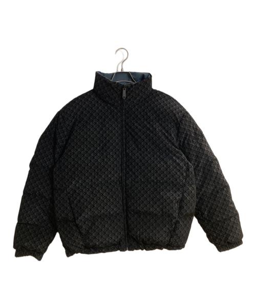 Calvin Klein Jeans（カルバンクラインジーンズ）Calvin Klein Jeans (カルバンクラインジーンズ) ロングスリーブ ナイロン リバーシブル オールプリント ダウンジャケット グリーン サイズ:Sの古着・服飾アイテム