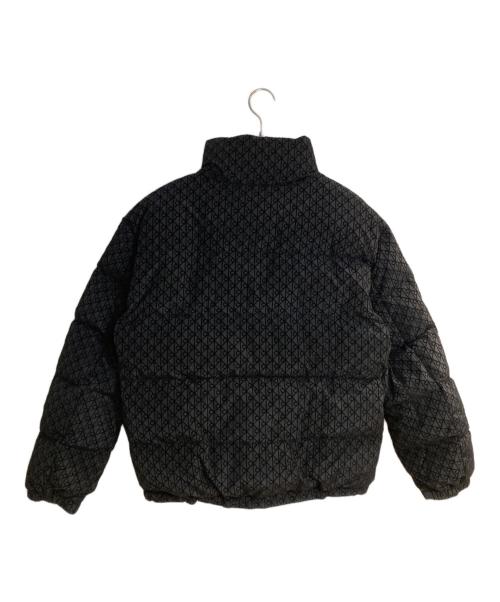 Calvin Klein Jeans（カルバンクラインジーンズ）Calvin Klein Jeans (カルバンクラインジーンズ) ロングスリーブ ナイロン リバーシブル オールプリント ダウンジャケット グリーン サイズ:Sの古着・服飾アイテム