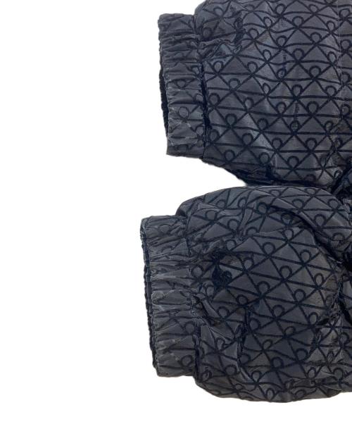 Calvin Klein Jeans（カルバンクラインジーンズ）Calvin Klein Jeans (カルバンクラインジーンズ) ロングスリーブ ナイロン リバーシブル オールプリント ダウンジャケット グリーン サイズ:Sの古着・服飾アイテム