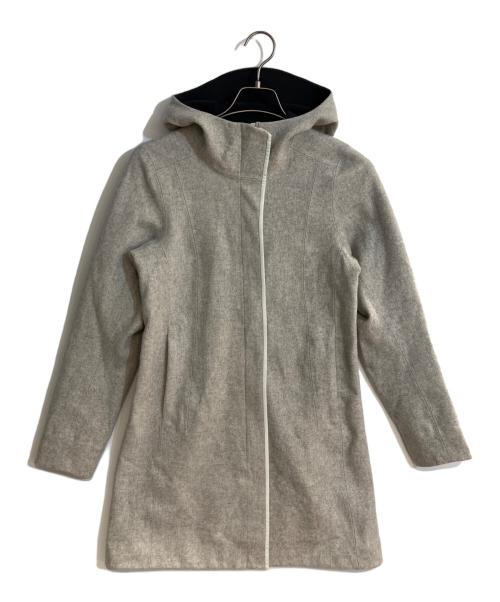 ARC'TERYX（アークテリクス）ARC'TERYX (アークテリクス) EMBRA COAT ベージュ サイズ:XSの古着・服飾アイテム