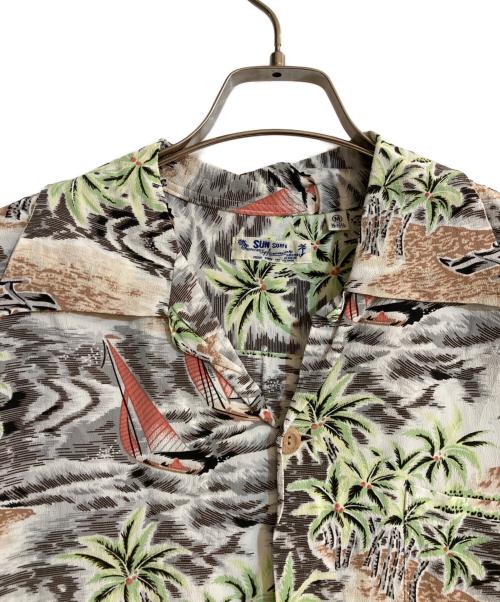 Sun Surf（サンサーフ）Sun Surf (サンサーフ) Palmtree × Wave アロハシャツ アイボリー サイズ:Mの古着・服飾アイテム