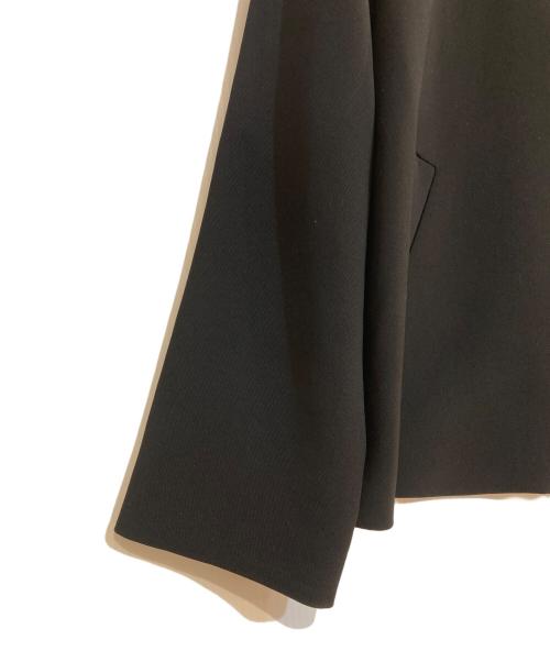 allureville（アルアバイル）allureville (アルアバイル) ダブルクロスクルーネックAラインジャケット ブラック サイズ:1の古着・服飾アイテム