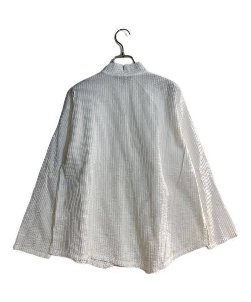 YACCO MARICARD（ヤッコマリカルド）YACCO MARICARD (ヤッコマリカルド) アシンメトリースタンドカラープリーツシャツ ホワイト サイズ:Mの古着・服飾アイテム