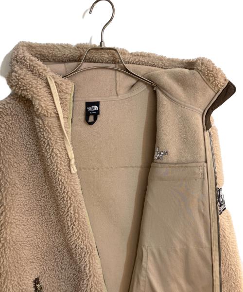 THE NORTH FACE（ザ ノース フェイス）THE NORTH FACE (ザ ノース フェイス) SAVE THE EARTH FLEECE HOODIE ベージュ サイズ:XLの古着・服飾アイテム