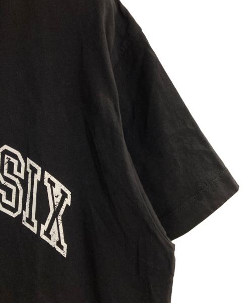 MM6 Maison Margiela（エムエムシックスメゾンマルジェラ）MM6 Maison Margiela (エムエムシックスメゾンマルジェラ) バーシティプリントカットソー ブラック サイズ:Sの古着・服飾アイテム