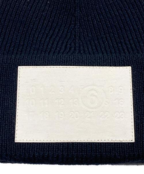 MM6 Maison Margiela（エムエムシックスメゾンマルジェラ）MM6 Maison Margiela (エムエムシックスメゾンマルジェラ) ロゴニット帽 ブラックの古着・服飾アイテム