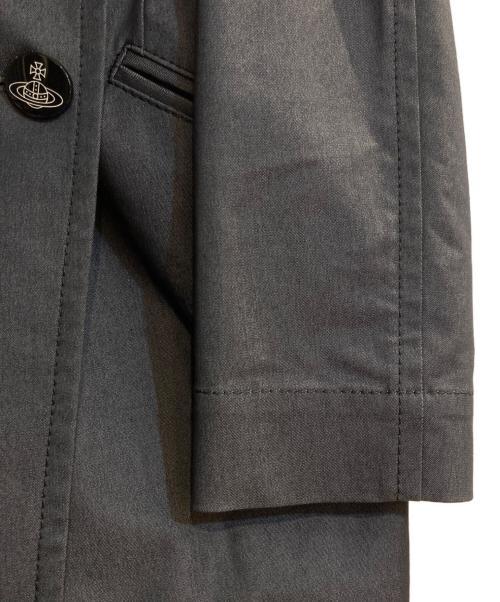 Vivienne Westwood RED LABEL（ヴィヴィアンウエストウッドレッドレーベル）Vivienne Westwood RED LABEL (ヴィヴィアンウエストウッドレッドレーベル) オーブボタンショートトレンチコート グレー サイズ:不明の古着・服飾アイテム