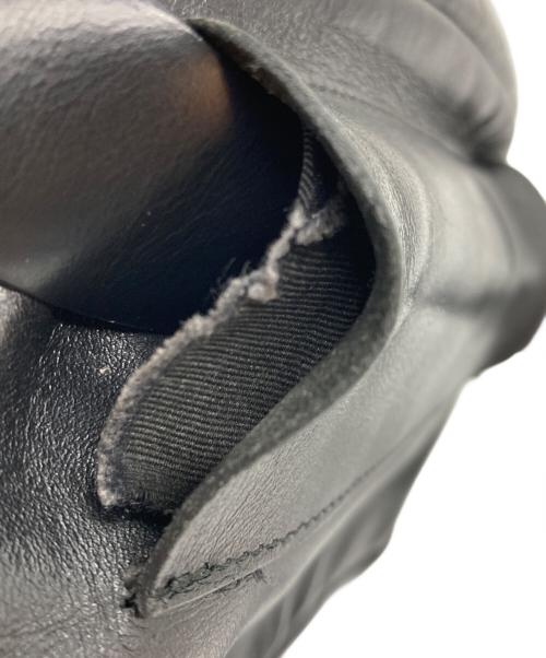 TOGA PULLA（トーガ プルラ）TOGA PULLA (トーガ プルラ) Metal Stitch Belt Bag ブラックの古着・服飾アイテム