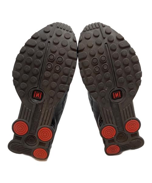 NIKE（ナイキ）NIKE (ナイキ) SHOX R4 BLACK/BLACK-BLACK-MAX ORANGE ブラック サイズ:23の古着・服飾アイテム