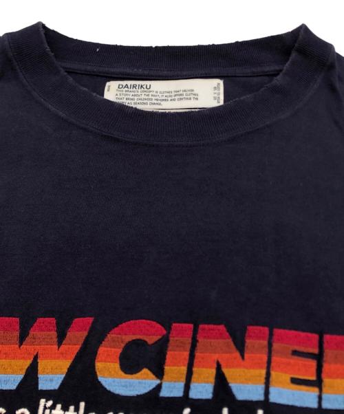 DAIRIKU（ダイリク）DAIRIKU (ダイリク) NEW CINEMA Tee ネイビー サイズ:FREEの古着・服飾アイテム