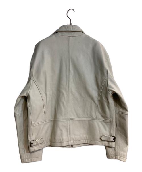 GUESS（ゲス）GUESS (ゲス) COW LEATHER JACKET ホワイト サイズ:Mの古着・服飾アイテム