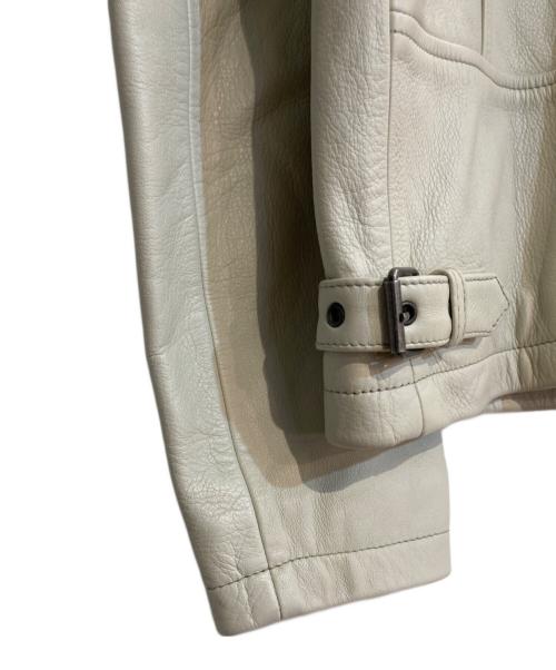 GUESS（ゲス）GUESS (ゲス) COW LEATHER JACKET ホワイト サイズ:Mの古着・服飾アイテム