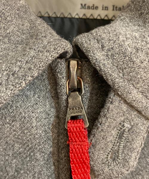 PRADA SPORTS（プラダスポーツ）PRADA SPORTS (プラダスポーツ) ナイロンパイピングウール混スイングトップ グレー サイズ:Sの古着・服飾アイテム