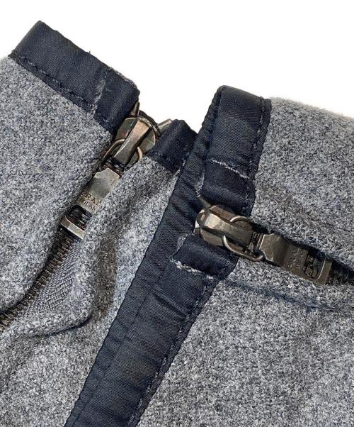 PRADA SPORTS（プラダスポーツ）PRADA SPORTS (プラダスポーツ) ナイロンパイピングウール混スイングトップ グレー サイズ:Sの古着・服飾アイテム