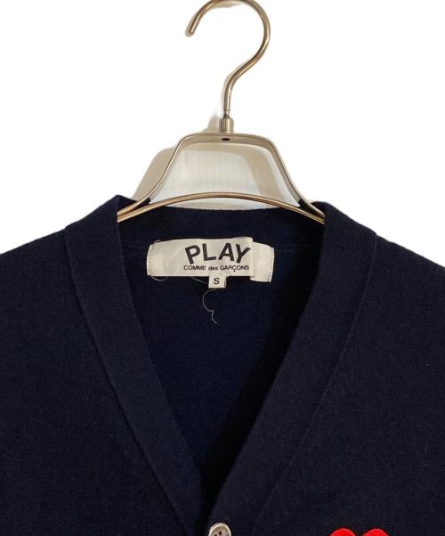 PLAY COMME des GARCONS（プレイコムデギャルソン）PLAY COMME des GARCONS (プレイコムデギャルソン) ハートワッペンウールカーディガン ネイビー サイズ:Sの古着・服飾アイテム
