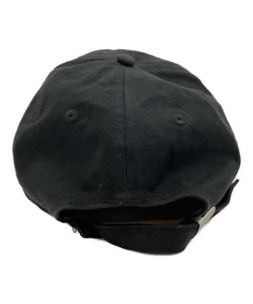 stussy（ステューシー）stussy (ステューシー) STU Arch Strapback Cap/ステューシー エスティーユー アーチ ストラップバック キャップ ブラックの古着・服飾アイテム