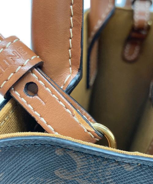 CELINE（セリーヌ）CELINE (セリーヌ) ミニバーティカルカバトリオンフ2WAYバッグ ブラウンの古着・服飾アイテム