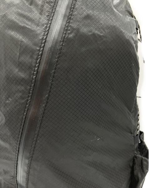 and wander（アンドワンダー）and wander (アンドワンダー) sil daypack ブラックの古着・服飾アイテム