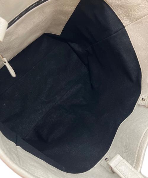 BALENCIAGA（バレンシアガ）BALENCIAGA (バレンシアガ) バルベス ミディアム ショッパー2WAYトートバッグ アイボリーの古着・服飾アイテム