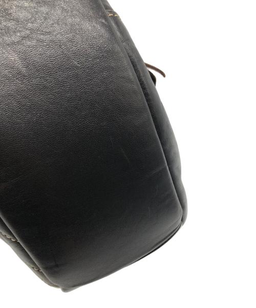 THE FLAT HEAD（ザ・フラットヘッド）THE FLAT HEAD (ザ・フラットヘッド) ホースワイドワンショルダーバッグ ブラックの古着・服飾アイテム