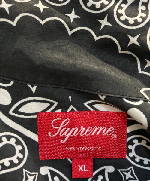 SUPREME（シュプリーム）SUPREME (シュプリーム) Bandana Silk S/S Shirt/バンダナ シルク ショートスリーブ シャツ ブラック サイズ:XLの古着・服飾アイテム