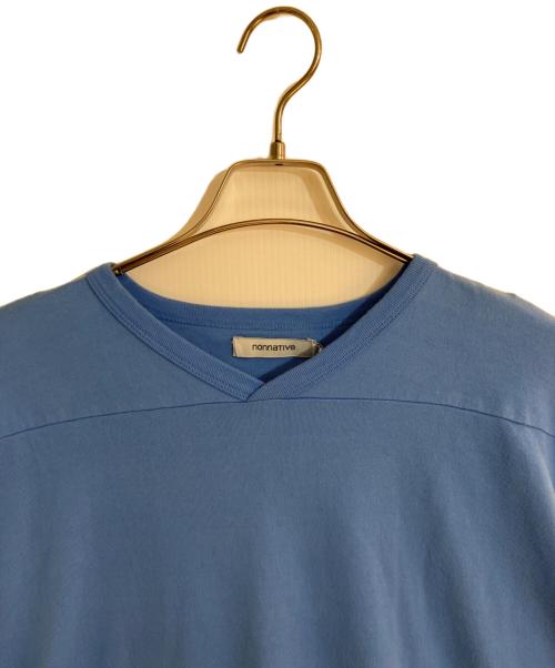 nonnative（ノンネイティブ）nonnative (ノンネイティブ) COACH S/S V-NECK TEE ブルー サイズ:2 未使用品の古着・服飾アイテム