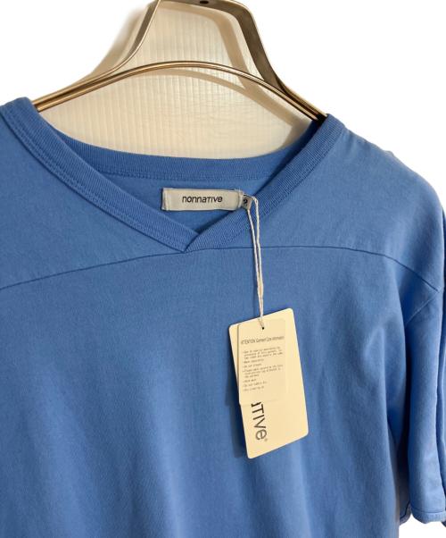 nonnative（ノンネイティブ）nonnative (ノンネイティブ) COACH S/S V-NECK TEE ブルー サイズ:2 未使用品の古着・服飾アイテム