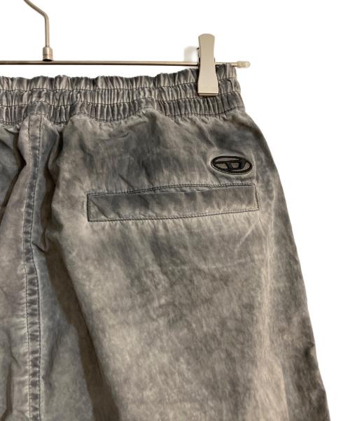 DIESEL（ディーゼル）DIESEL (ディーゼル) P-NOODE-A カーゴナイロンパンツ グレー サイズ:Sの古着・服飾アイテム