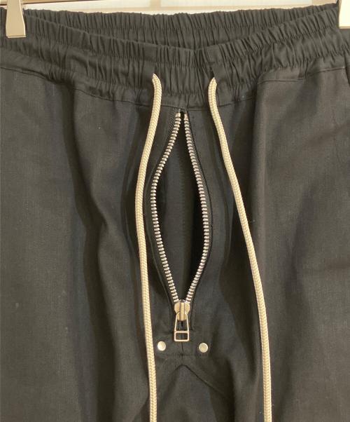 AF ARTEFACT（エーエフ アーティファクト）AF ARTEFACT (エーエフ アーティファクト) FLAP ZIP SARROUEL SKINNY PANTS/フラップジップサルエルスキニーパンツ ブラック サイズ:２の古着・服飾アイテム