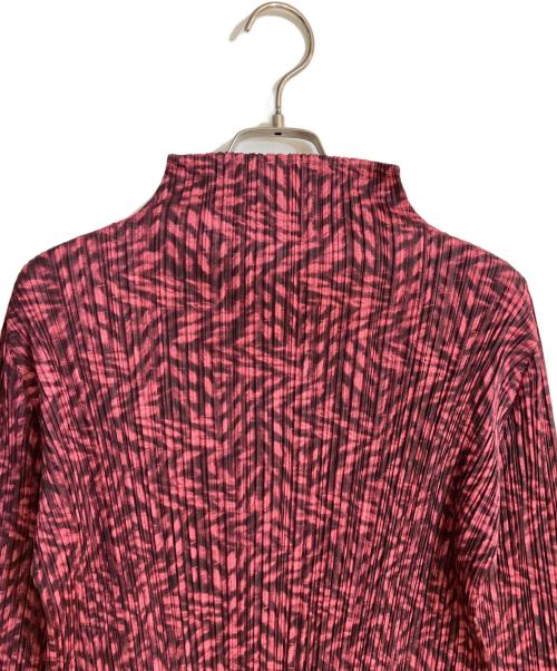 PLEATS PLEASE（プリーツプリーズ）PLEATS PLEASE (プリーツプリーズ) レオパード柄プリーツ長袖カットソー ピンク サイズ:3の古着・服飾アイテム