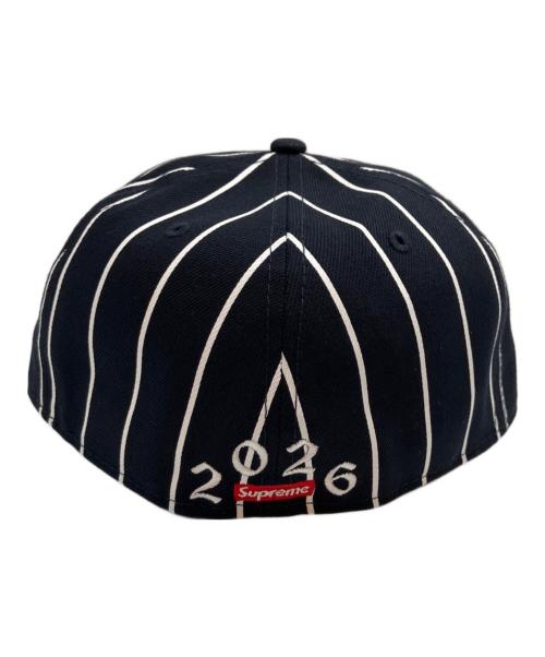 SUPREME（シュプリーム）Supreme (シュプリーム) New Era (ニューエラ) 26SS DEVIL S  LOGO NEW ERA STRIPE ネイビー サイズ:57.7 7 1/4の古着・服飾アイテム